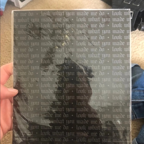 Reputation merch - Picture 4 of 8